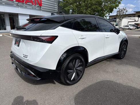 Certified 2024 Nissan Ariya AWD image 9