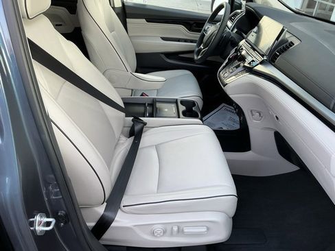 Used 2026 Honda Odyssey Touring image 23