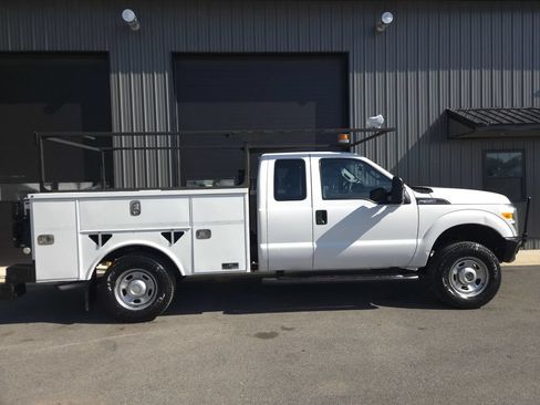 Used 2016 Ford F350 XL AWD/4WD image 5