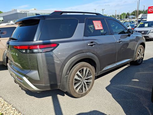 Certified 2023 Nissan Pathfinder Platinum AWD/4WD image 4