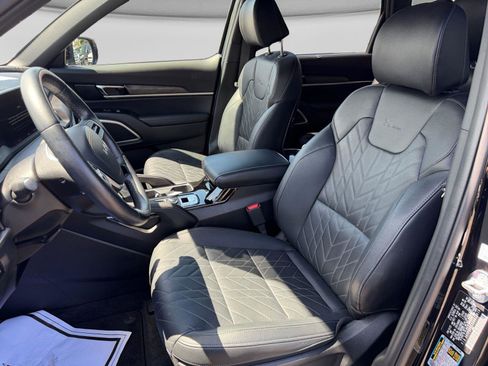 Used 2025 Kia Telluride EX X-Line image 13