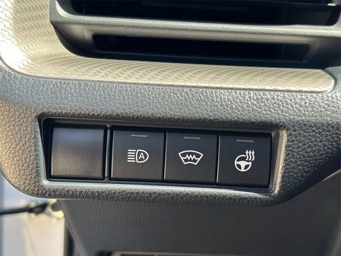 Used 2025 Toyota Prius XLE image 21