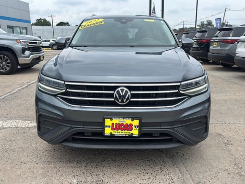Used 2022 Volkswagen Tiguan SE AWD/4WD image 3