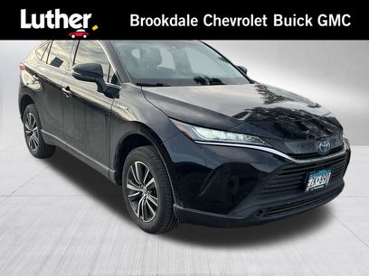 Used 2021 Toyota Venza LE w/ Carpet Mat Package (TMS)