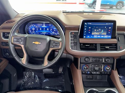 Used 2023 Chevrolet Tahoe High Country AWD/4WD image 16