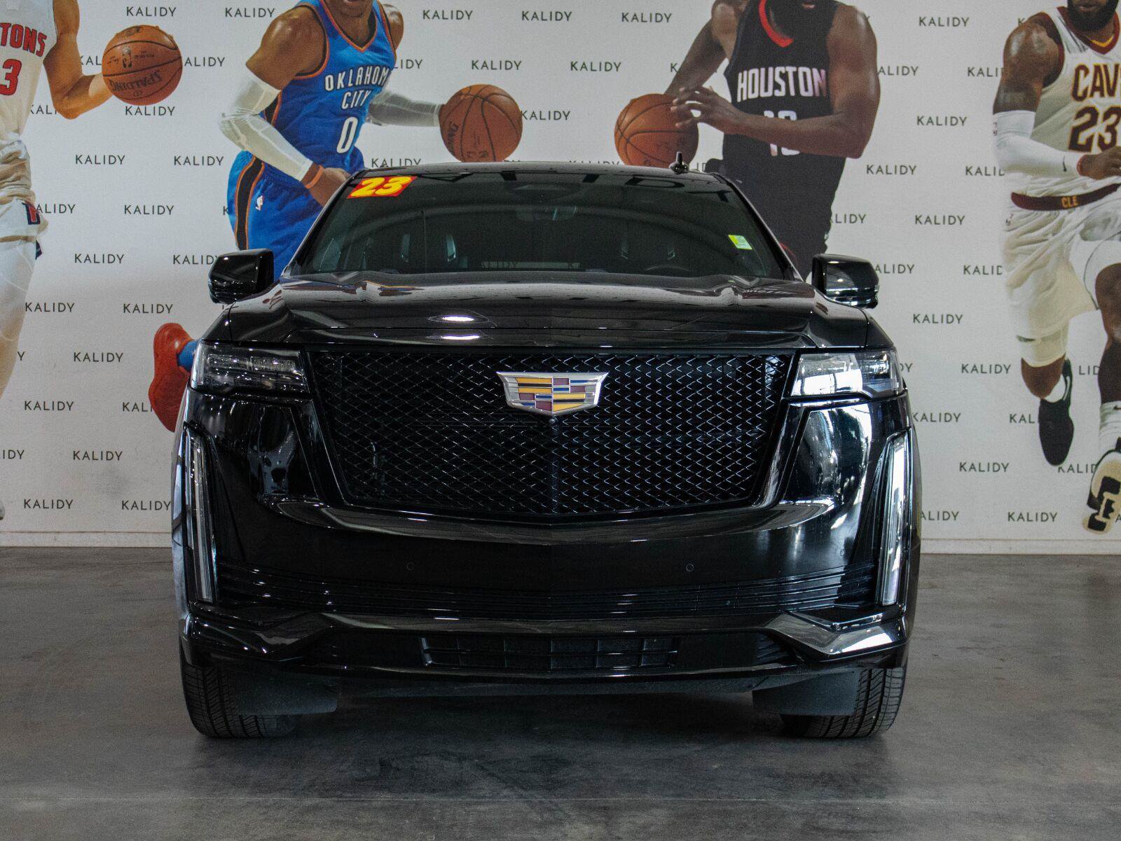 Used 2023 Cadillac Escalade Sport Platinum w/ LPO, ONYX Package AWD/4WD image 21