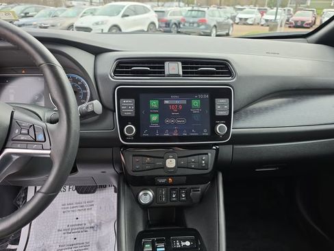 Used 2024 Nissan Leaf SV Plus image 17