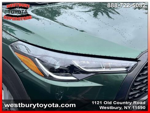 Certified 2023 Toyota Corolla Cross LE w/ Moonroof Package AWD/4WD image 9