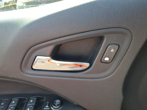 Used 2018 GMC Canyon SLE w/ SLE Convenience Package image 14