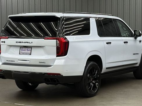 Used 2026 GMC Yukon XL Denali w/ Sun & Power Step Package AWD/4WD image 5