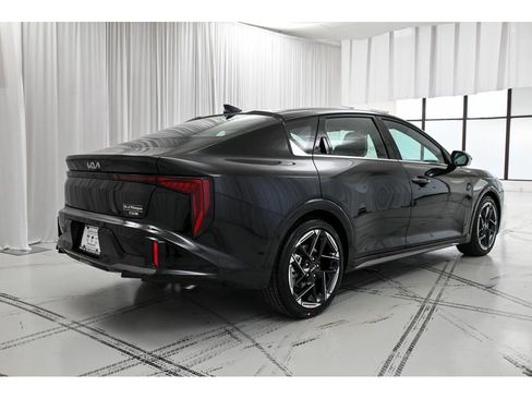 New 2026 Kia K4 GT-Line image 7