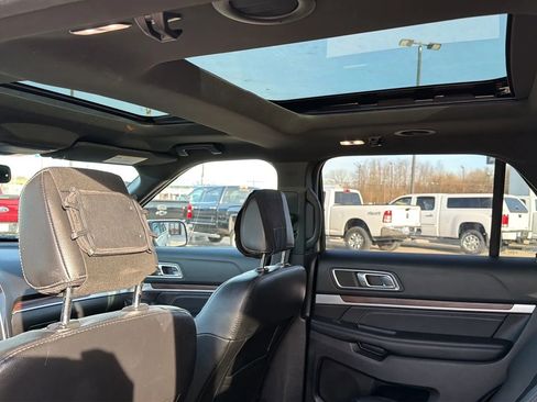 Used 2018 Ford Explorer Limited w/ Equipment Group 301A image 37