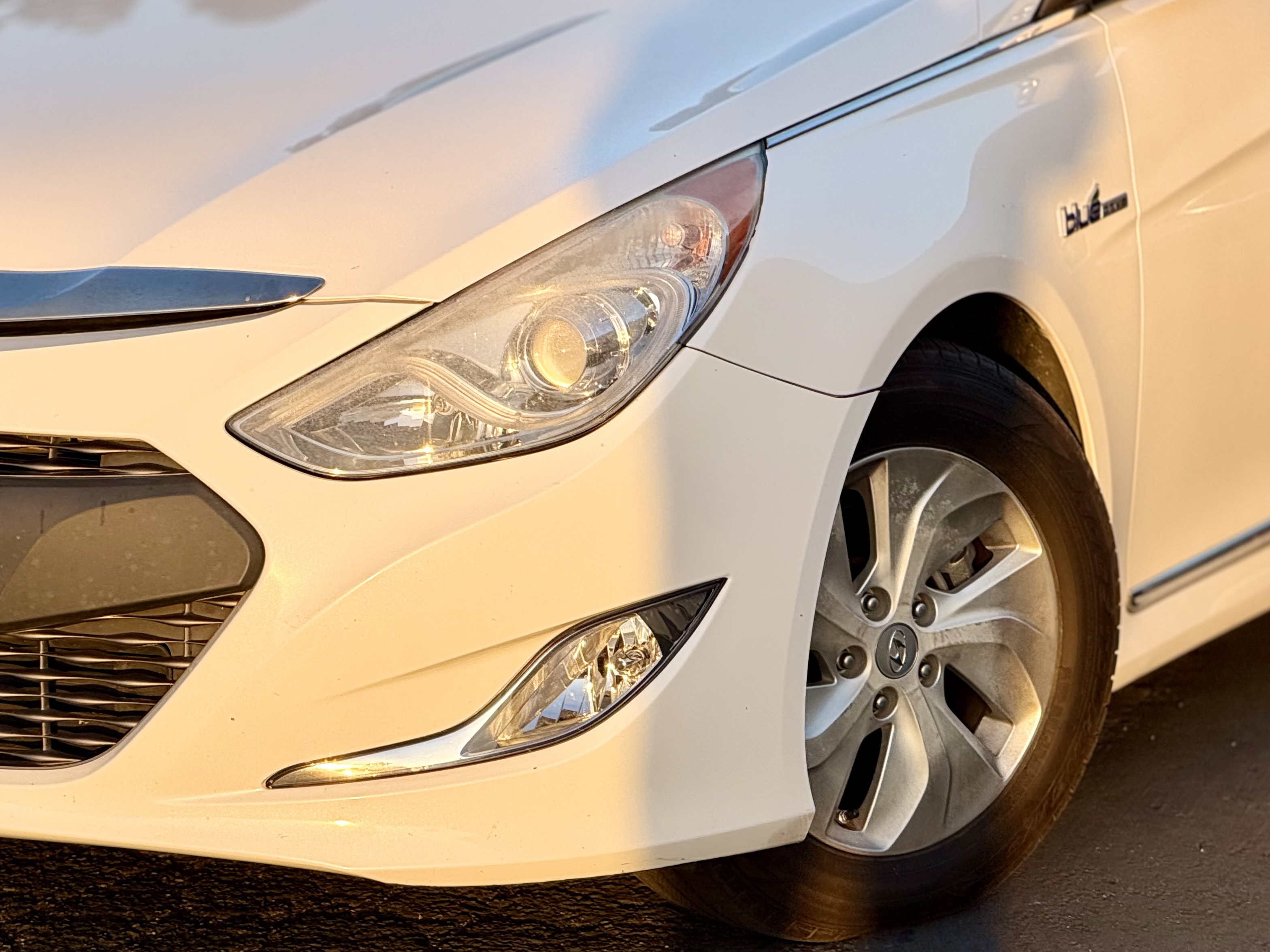 Used 2015 Hyundai Sonata Hybrid FWD image 6
