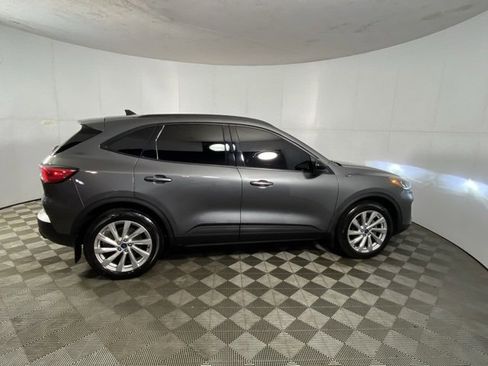 Used 2022 Ford Escape SEL w/ SEL Stealth AWD Package image 4