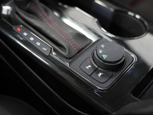 Used 2025 Chevrolet Blazer RS image 29