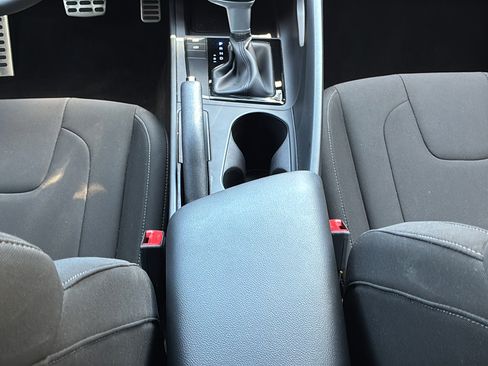 Certified 2025 Hyundai Elantra Sport FWD image 21