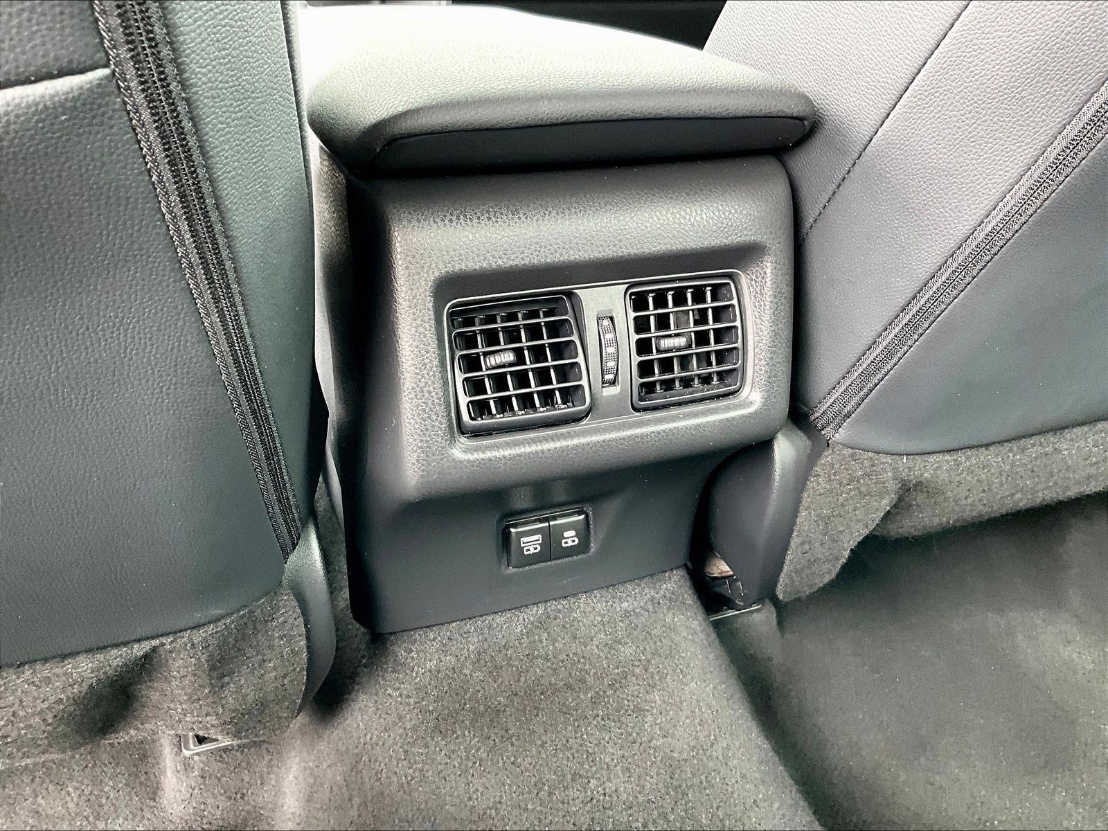 Used 2025 Toyota Camry SE w/ Multimedia Upgrade Package FWD image 10