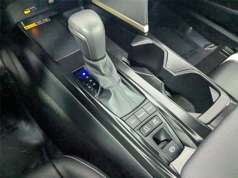 Certified 2025 Toyota Camry SE image 19