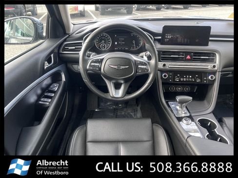 Used 2025 Genesis G70 2.5T image 25