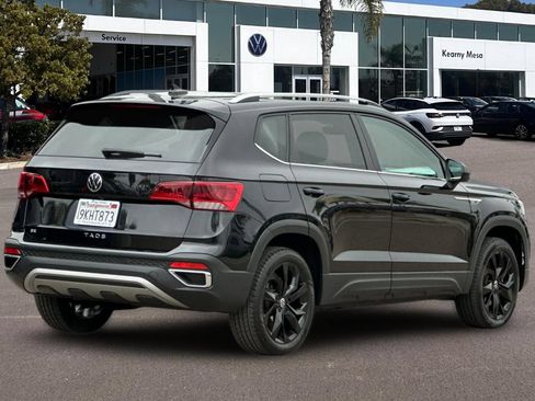 Used 2024 Volkswagen Taos SE FWD image 4