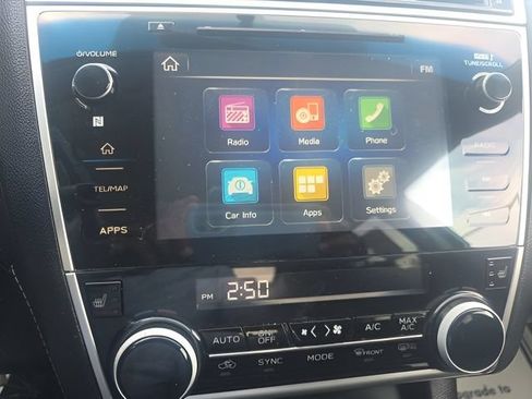 Used 2018 Subaru Outback 2.5i Premium w/ Popular Package #1 AWD/4WD image 15