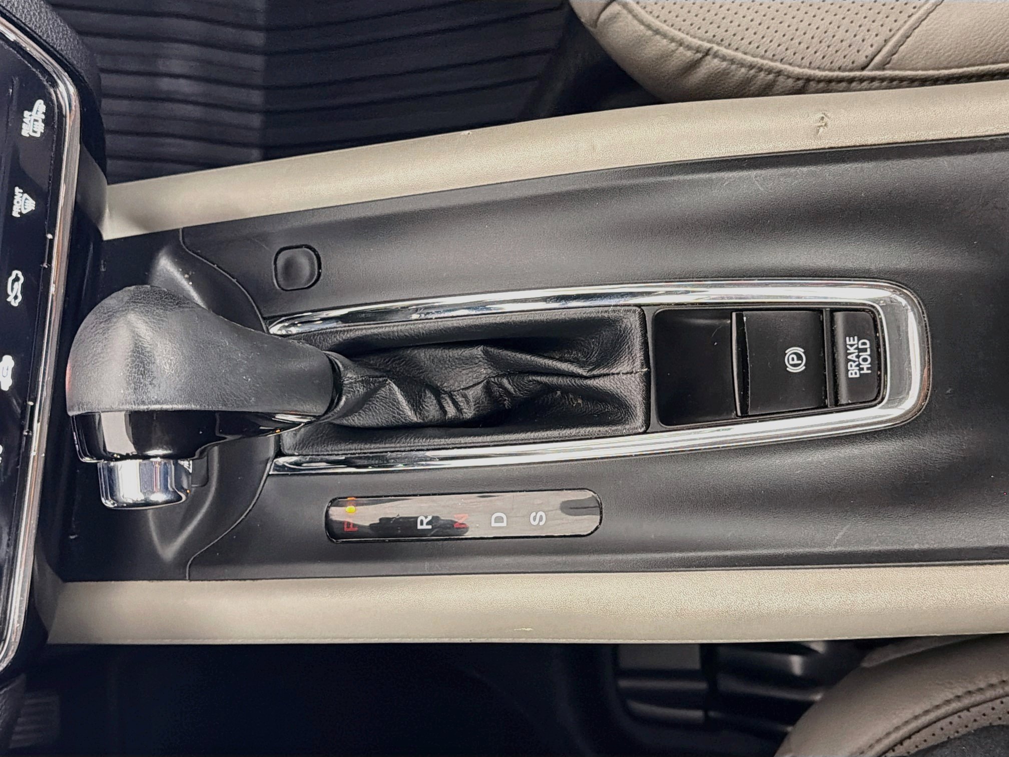 Used 2018 Honda HR-V EX-L image 24