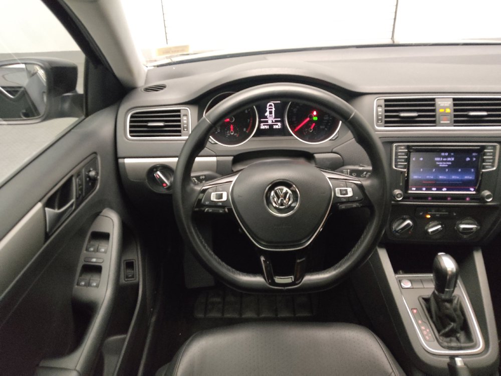 Used 2017 Volkswagen Jetta SE FWD image 22