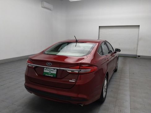 Used 2018 Ford Fusion SE w/ Fusion SE Technology Package image 9