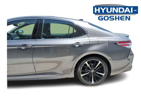 Used 2020 Toyota Camry XSE FWD image 6