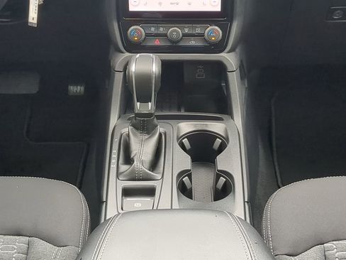 Used 2024 Ford Ranger XLT w/ Technology Package image 17