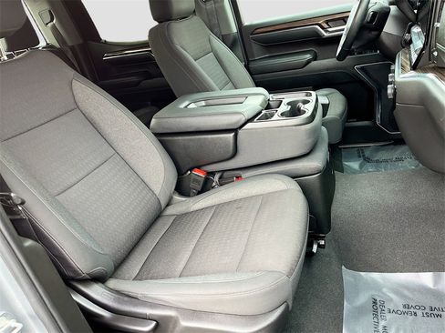 Used 2024 Chevrolet Silverado 1500 RST w/ Z71 Off-Road Package image 29