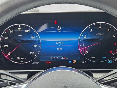 Used 2026 Mercedes-Benz GLC 300 image 11