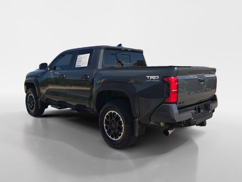 Used 2026 Toyota Tacoma TRD Off-Road w/ TRD Off Road Upgrade Package AWD/4WD image 5