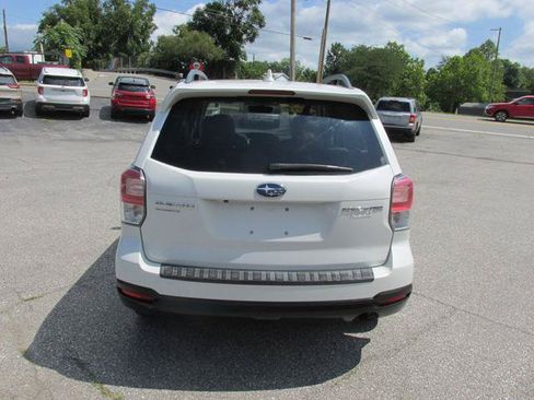 Used 2017 Subaru Forester 2.5i Premium w/ Protection Package #1 AWD/4WD image 4