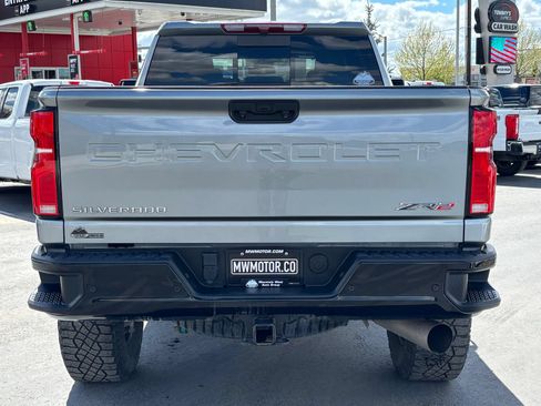 Used 2024 Chevrolet Silverado 2500 ZR2 AWD/4WD image 9