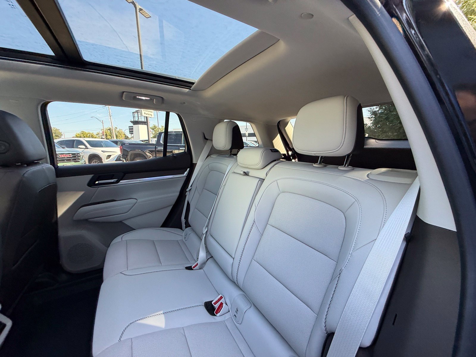 New 2027 GMC Terrain Denali w/ LPO, Floor Liner Package AWD/4WD image 25