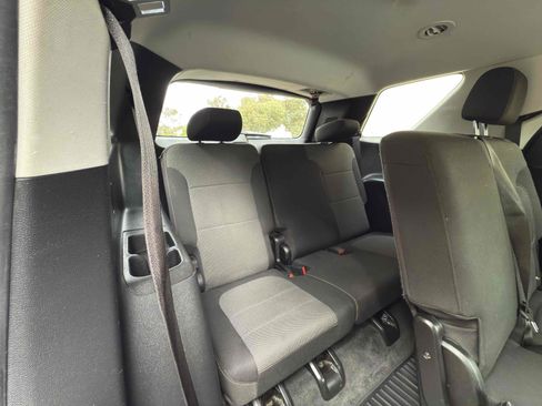 Used 2020 Chevrolet Traverse LS image 61