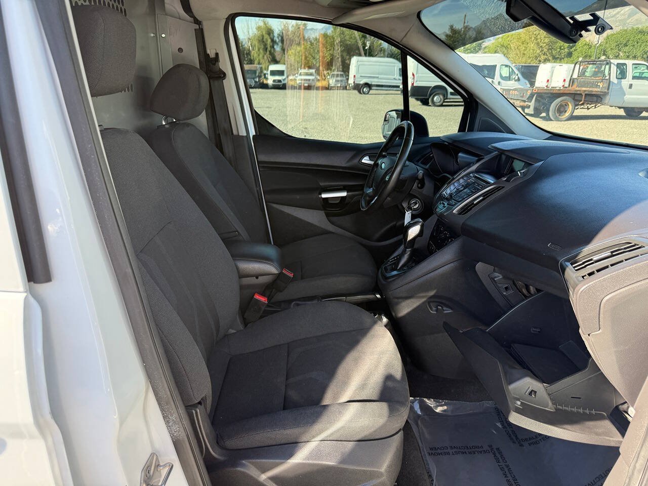 Used 2018 Ford Transit Connect XLT FWD image 18