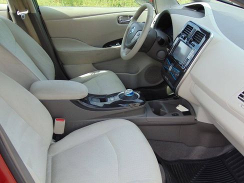 Used 2012 Nissan Leaf SL FWD image 16