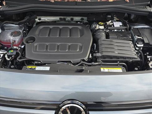 New 2026 Volkswagen Tiguan SE AWD/4WD image 17