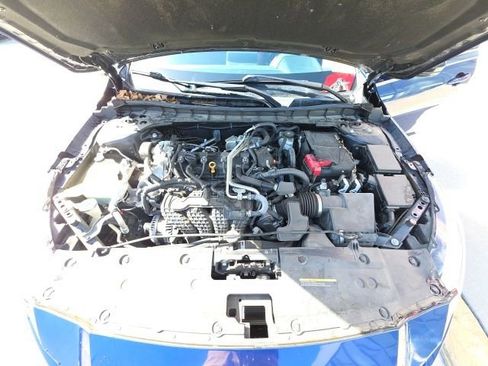 Used 2021 Nissan Altima 2.5 SR w/ SR Premium Package image 28