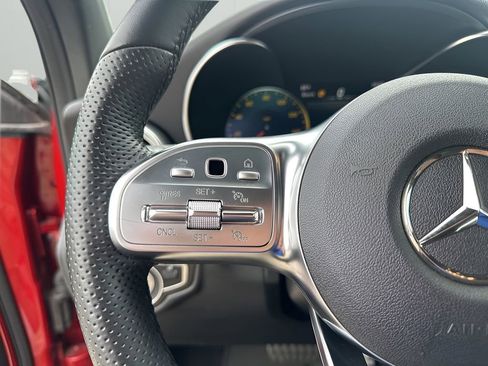 Used 2022 Mercedes-Benz GLC 300 image 31