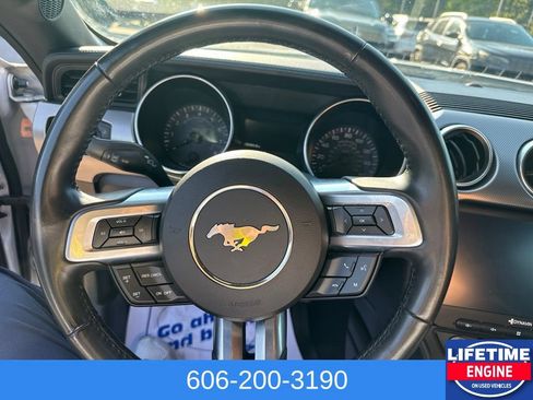 Used 2021 Ford Mustang GT RWD image 17