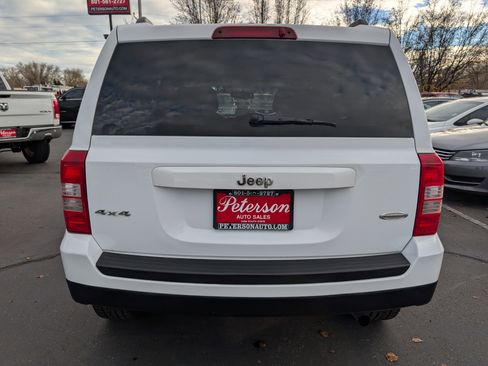 Used 2015 Jeep Patriot Latitude w/ Sun/Sound Group image 15