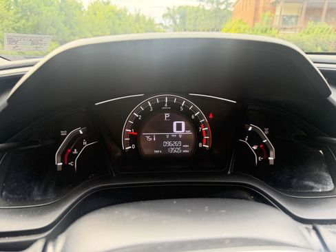 Used 2018 Honda Civic LX image 10