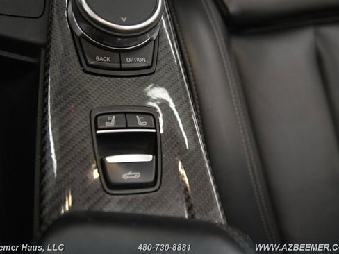 Used 2018 BMW M4 Convertible image 30