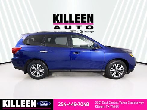 Used 2020 Nissan Pathfinder S image 7