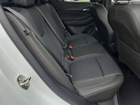 Used 2024 Buick Encore GX Preferred FWD image 19
