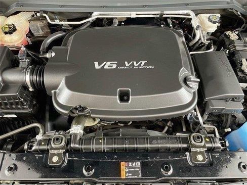 Used 2019 Chevrolet Colorado LT AWD/4WD image 29