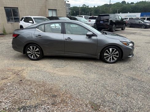 Used 2021 Nissan Sentra SV w/ SV Premium Package FWD image 8